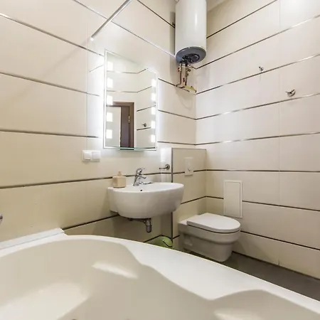 Apartment Квартира С Джакузи, Золотые, Майдан, Крешатик, Рейтарская 25 *