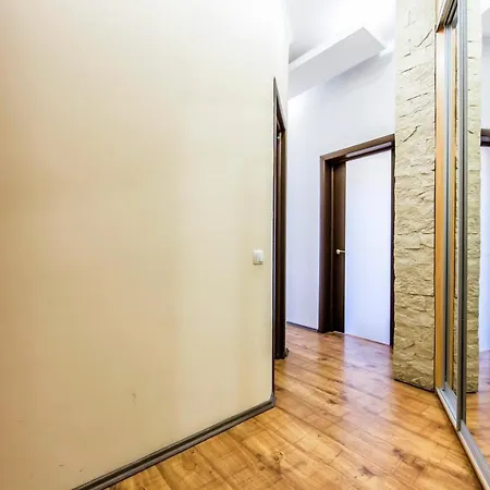 Apartment Квартира С Джакузи, Золотые, Майдан, Крешатик, Рейтарская 25 Kiew